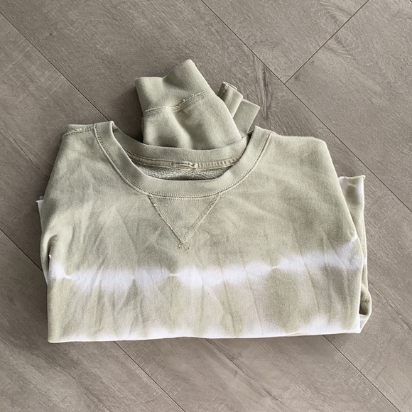 Abercrombie Raw Hem Crewneck - Picture 3 of 4